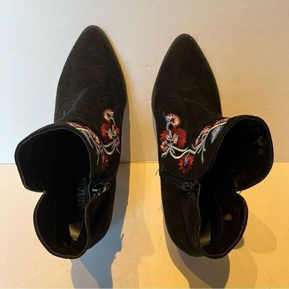 Carlos Santana Women's Heeled Ankle Boots Suede Black Size 7M Floral Embroidery - Picture 10 of 10
